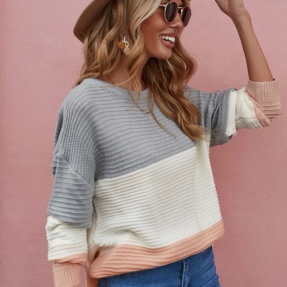 NWOT SHEIN Grey, White, and Pink Sweater/Jumper - Picture 3 of 9